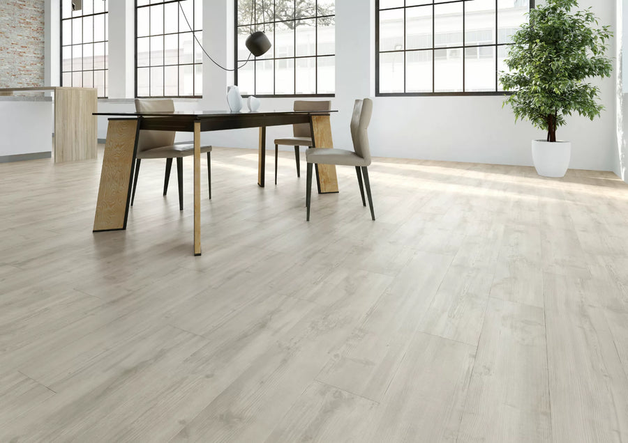 Design 340 849 Scandinavian Pine